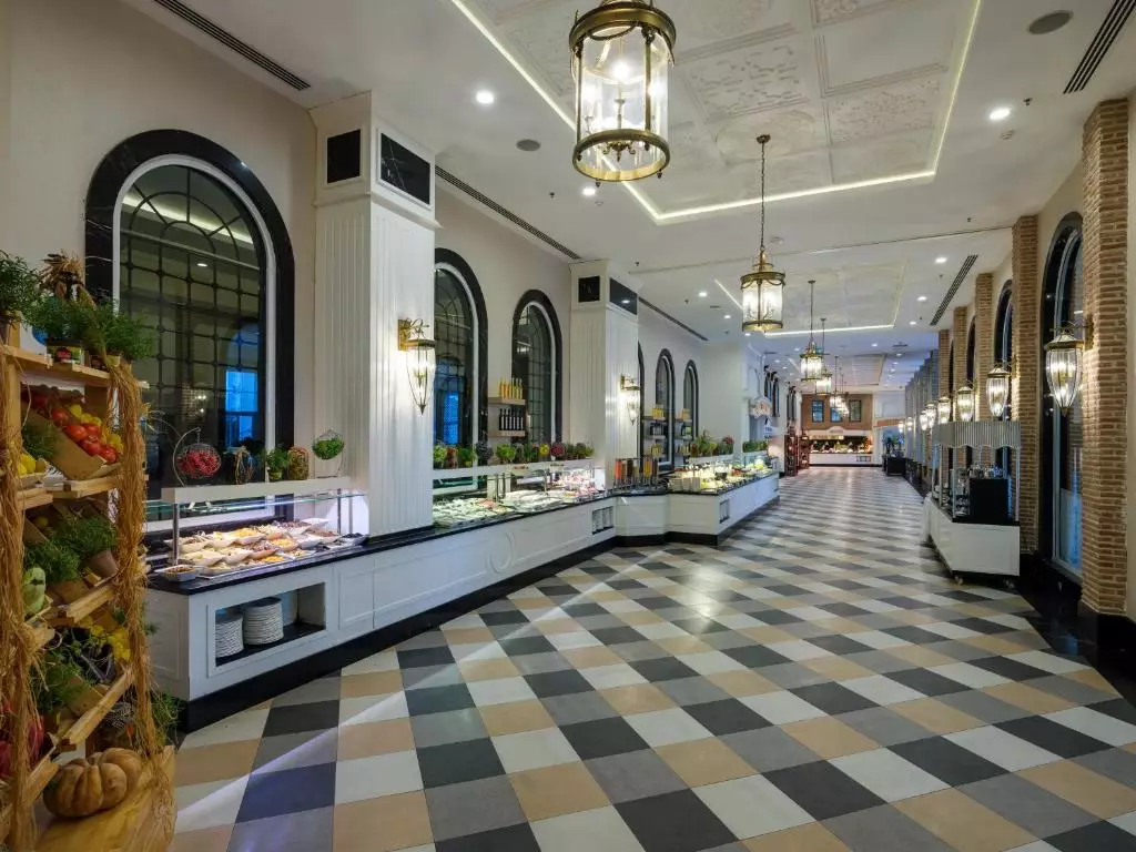 اسنک بار هتل روبی پلاتینیوم آلانیا